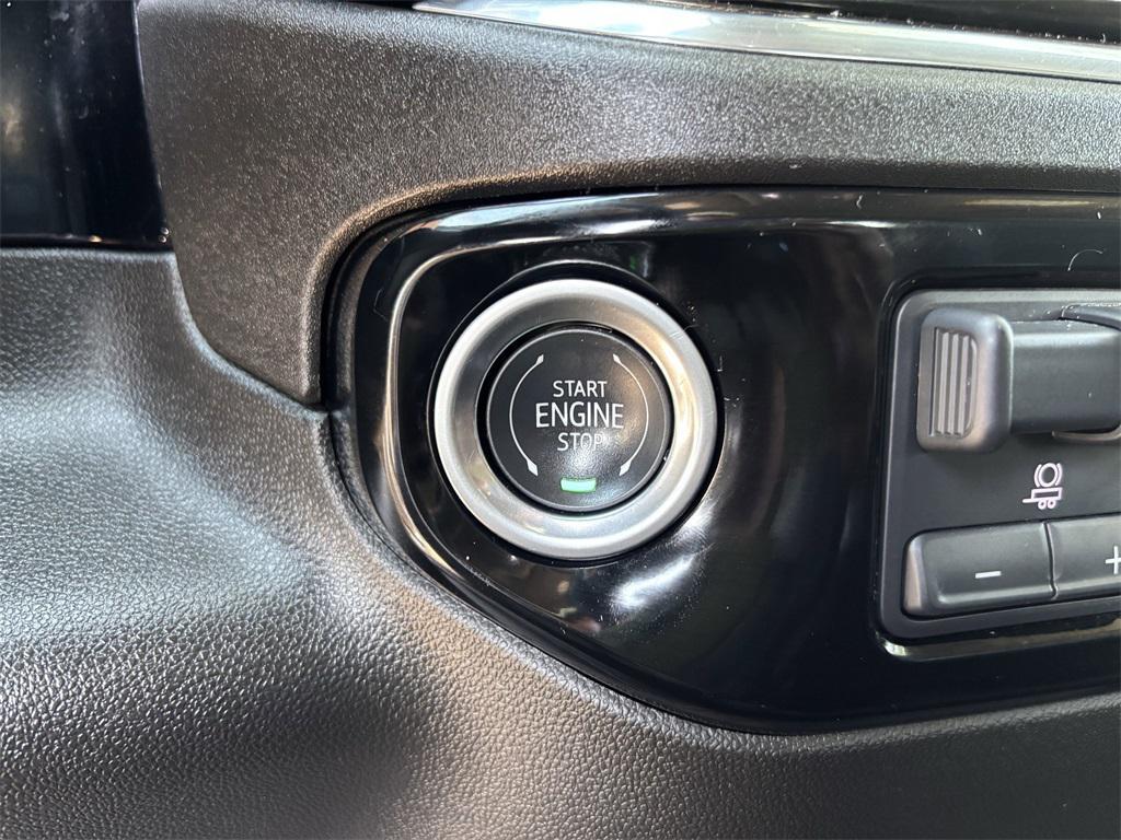 used 2025 Chevrolet Silverado 1500 car, priced at $42,136