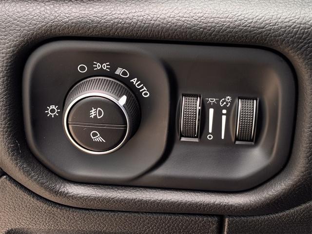 new 2025 Ram 1500 car