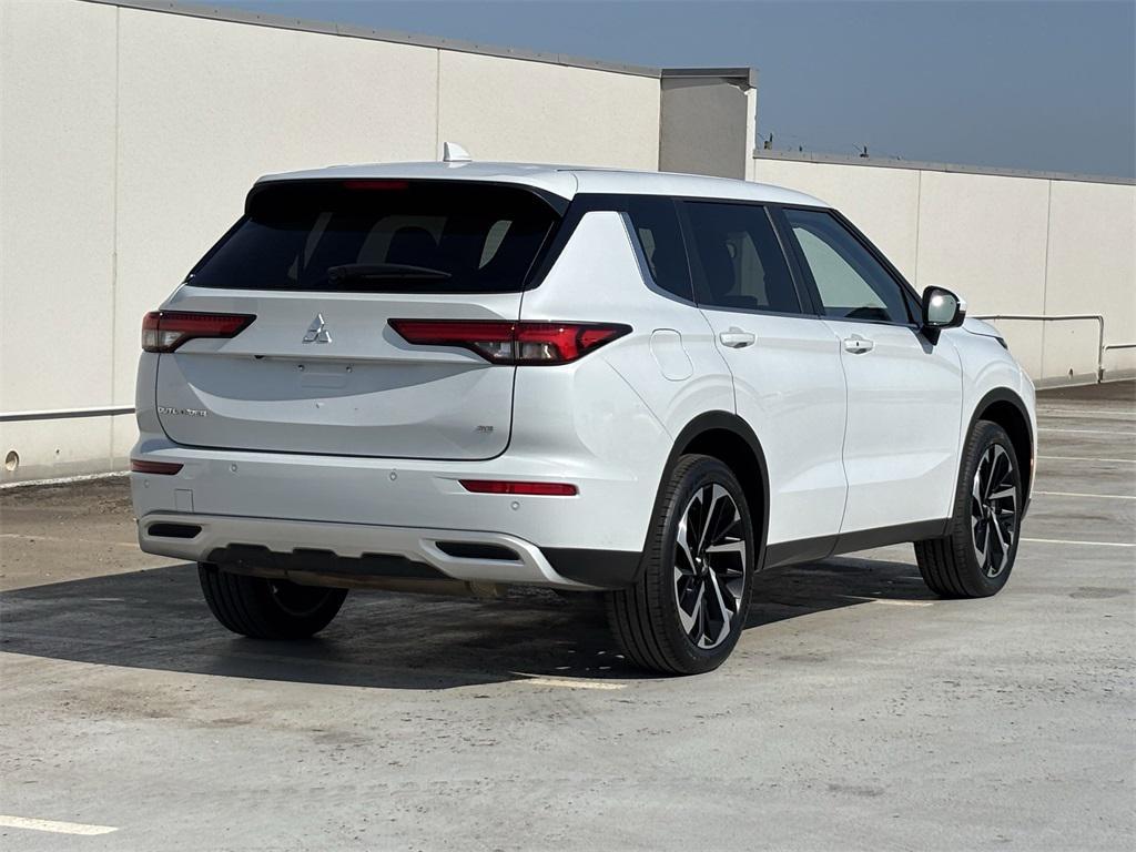 used 2024 Mitsubishi Outlander car, priced at $25,991