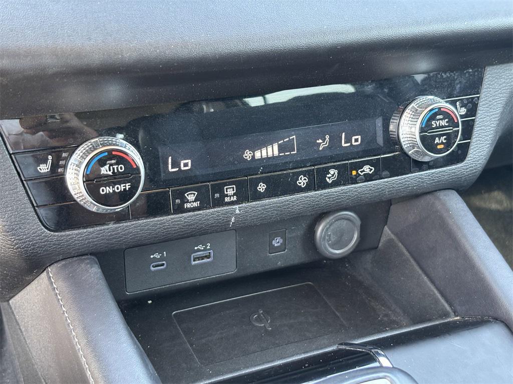 used 2024 Mitsubishi Outlander car, priced at $25,991
