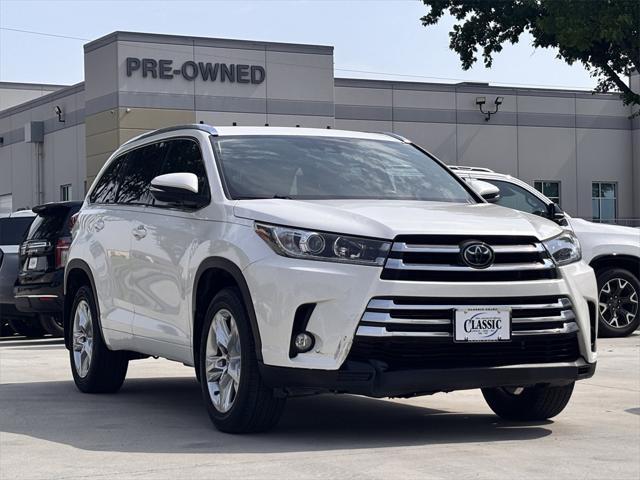 used 2018 Toyota Highlander car, priced at $24,992