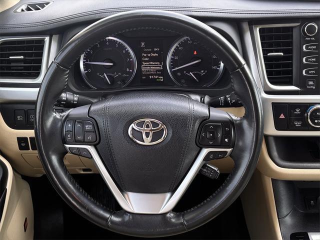 used 2018 Toyota Highlander car, priced at $23,992