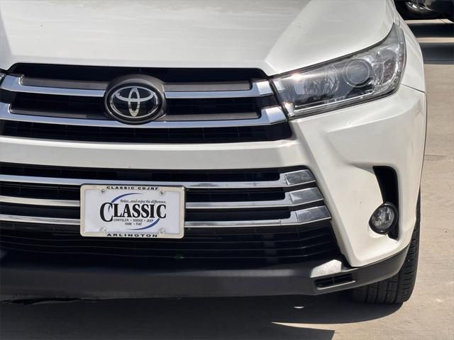 used 2018 Toyota Highlander car, priced at $23,992