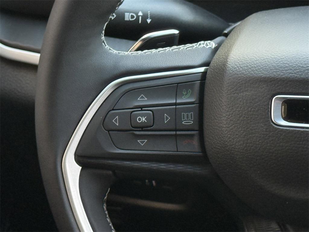 new 2025 Jeep Grand Cherokee L car, priced at $45,225