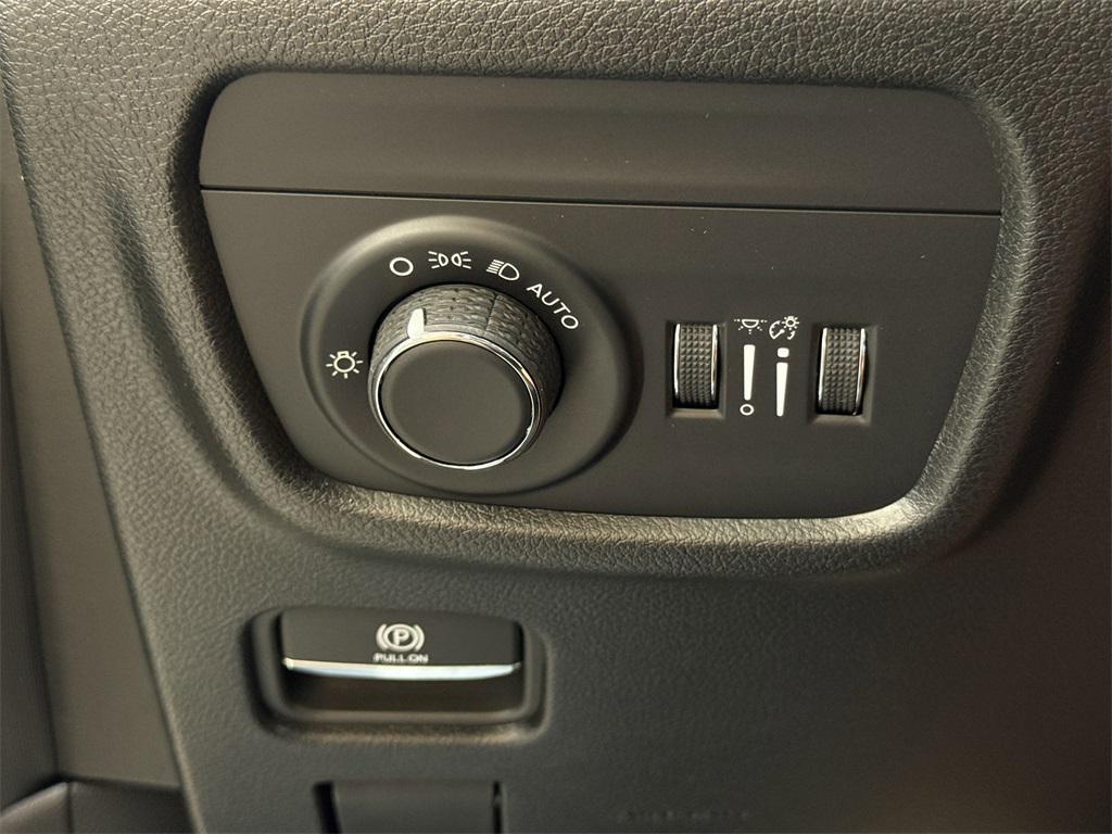 new 2025 Jeep Grand Cherokee L car, priced at $45,225