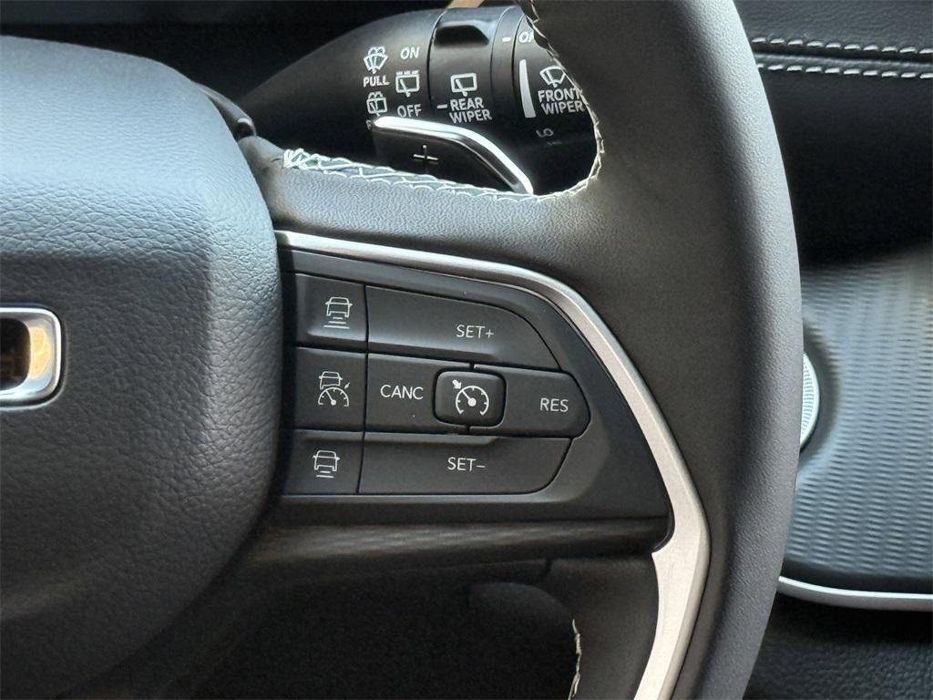 new 2025 Jeep Grand Cherokee L car, priced at $45,225