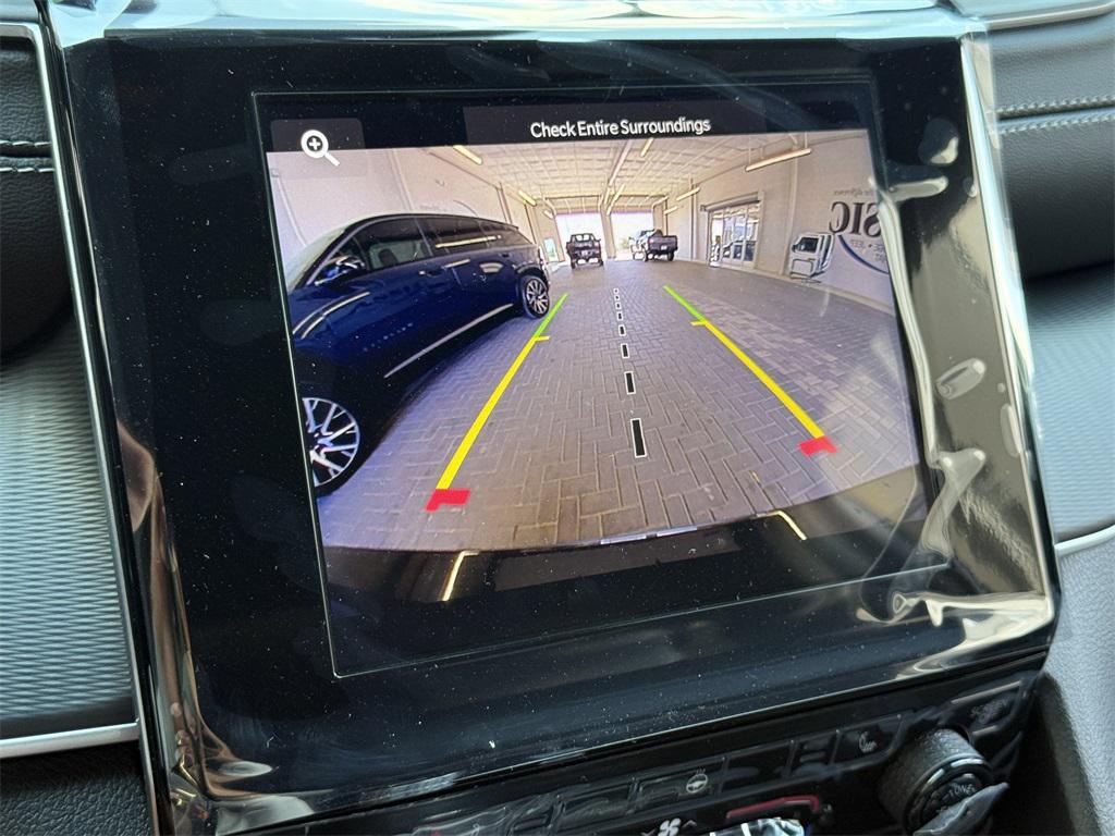 new 2025 Jeep Grand Cherokee L car, priced at $45,225