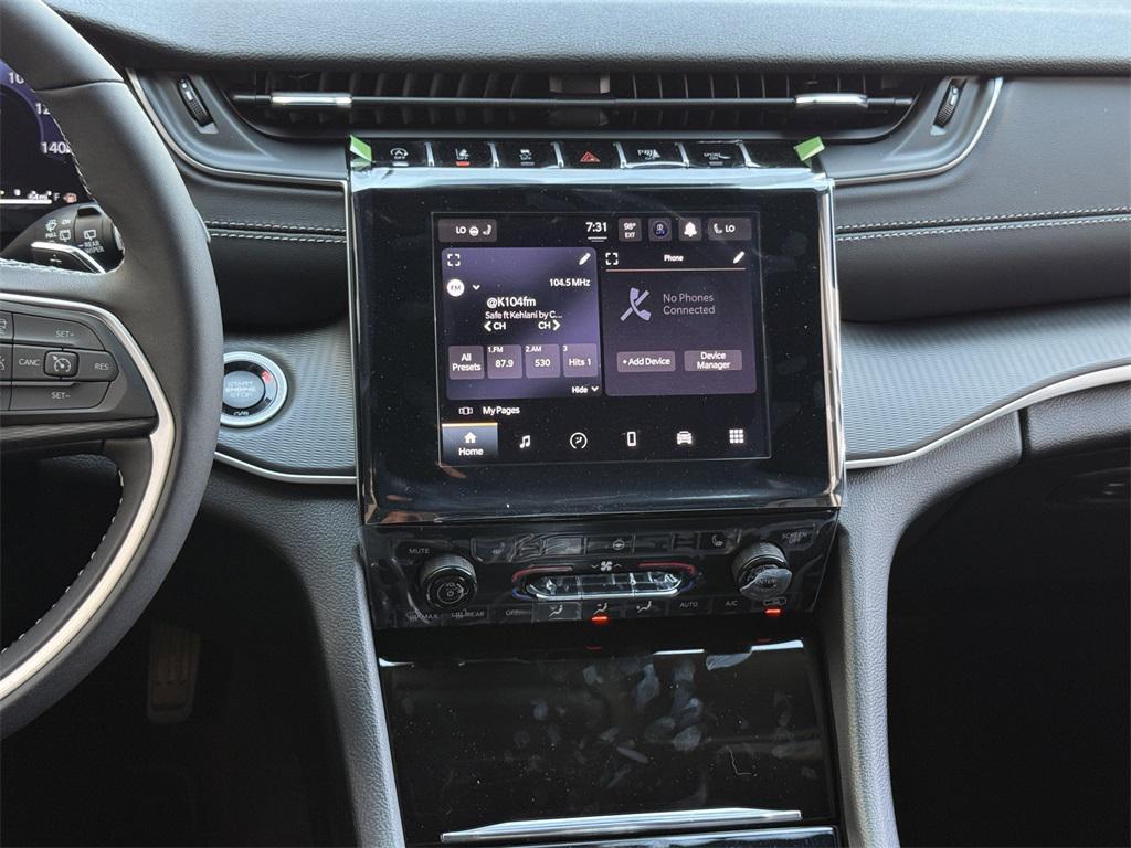 new 2025 Jeep Grand Cherokee L car, priced at $45,225