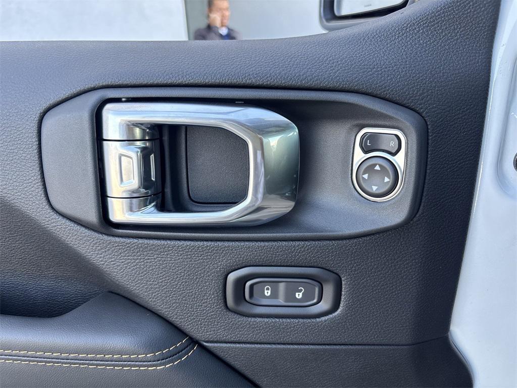 new 2026 Jeep Wrangler car, priced at $53,965