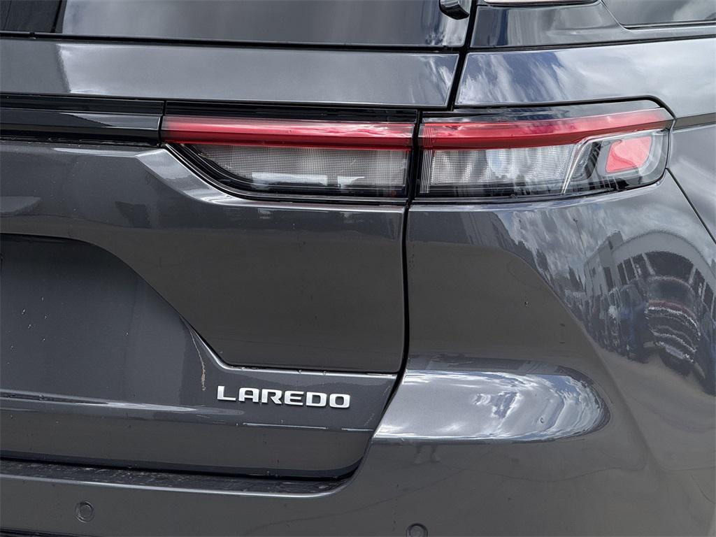 new 2025 Jeep Grand Cherokee car, priced at $38,125