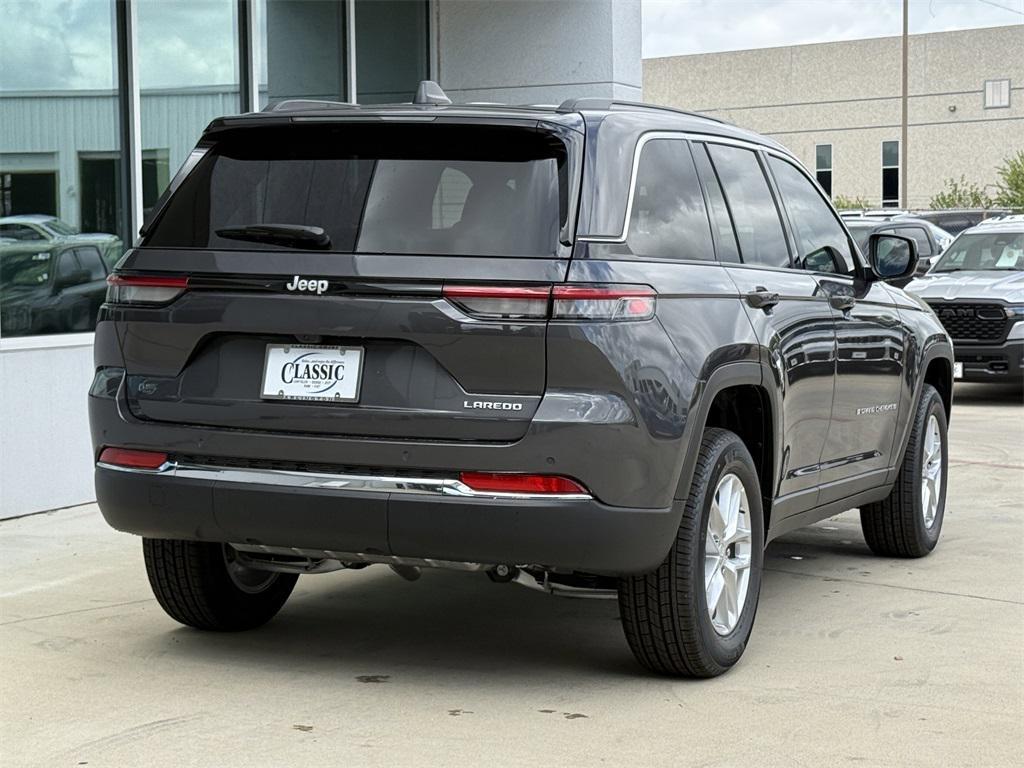 new 2025 Jeep Grand Cherokee car, priced at $38,125