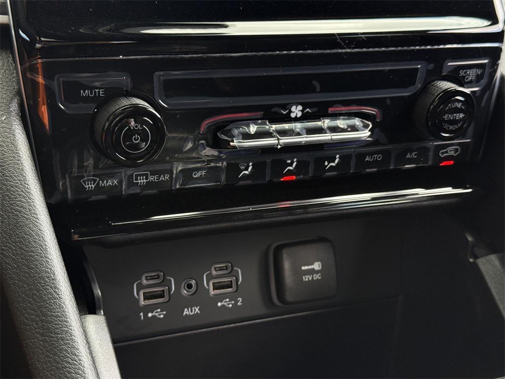 new 2025 Jeep Grand Cherokee car, priced at $38,125