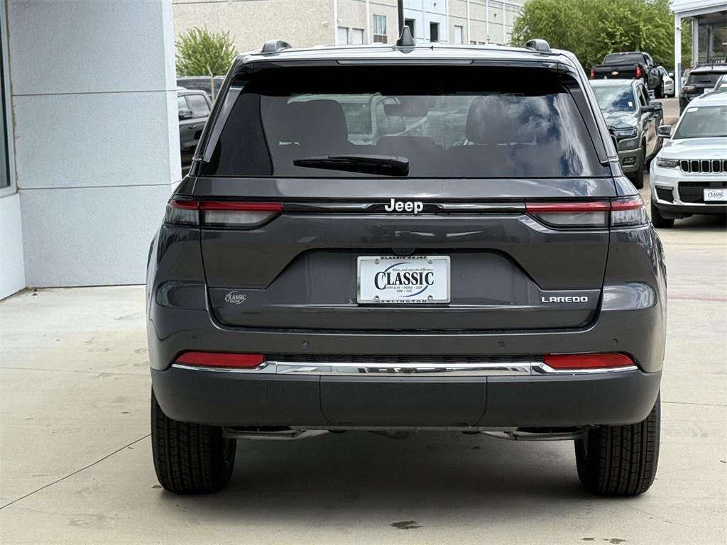new 2025 Jeep Grand Cherokee car, priced at $38,125