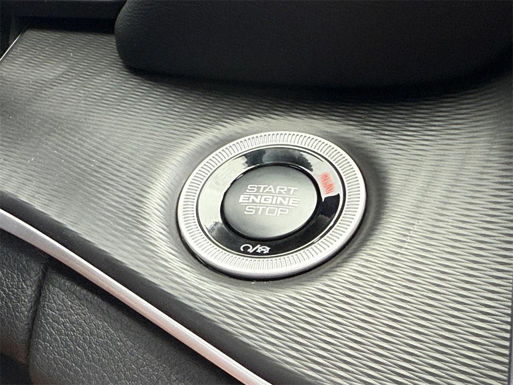 new 2025 Jeep Grand Cherokee car, priced at $38,125