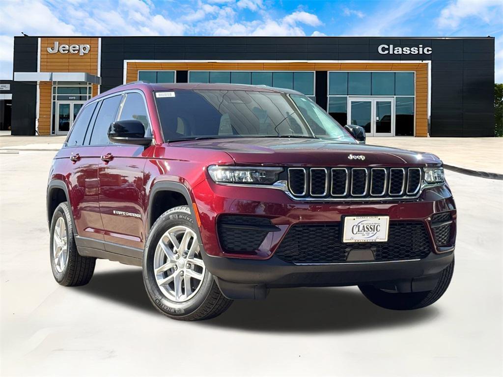 new 2025 Jeep Grand Cherokee car, priced at $40,125