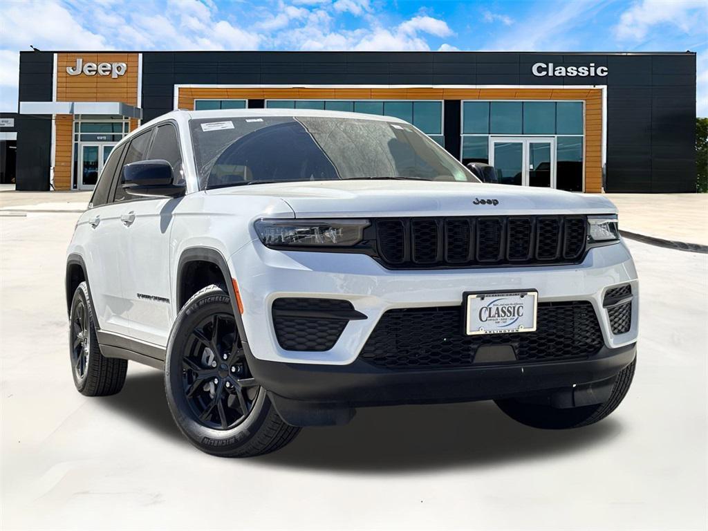 new 2025 Jeep Grand Cherokee car, priced at $38,880
