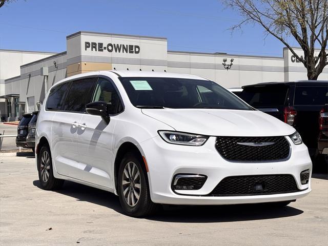 used 2024 Chrysler Pacifica Hybrid car, priced at $35,275