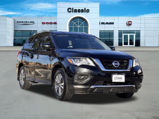 used 2020 Nissan Pathfinder car, priced at $17,992