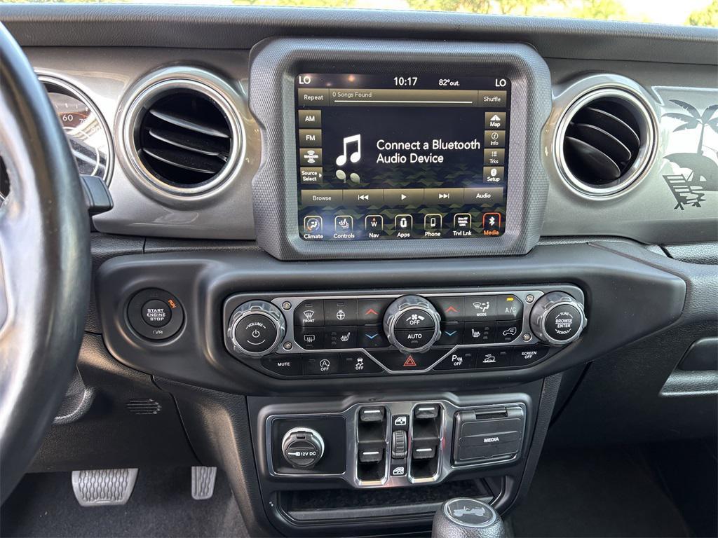 used 2021 Jeep Wrangler Unlimited car, priced at $33,652