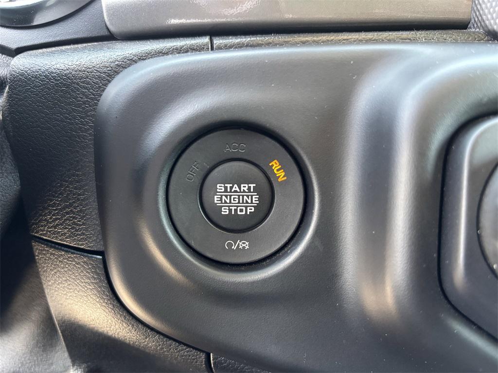 used 2021 Jeep Wrangler Unlimited car, priced at $33,652