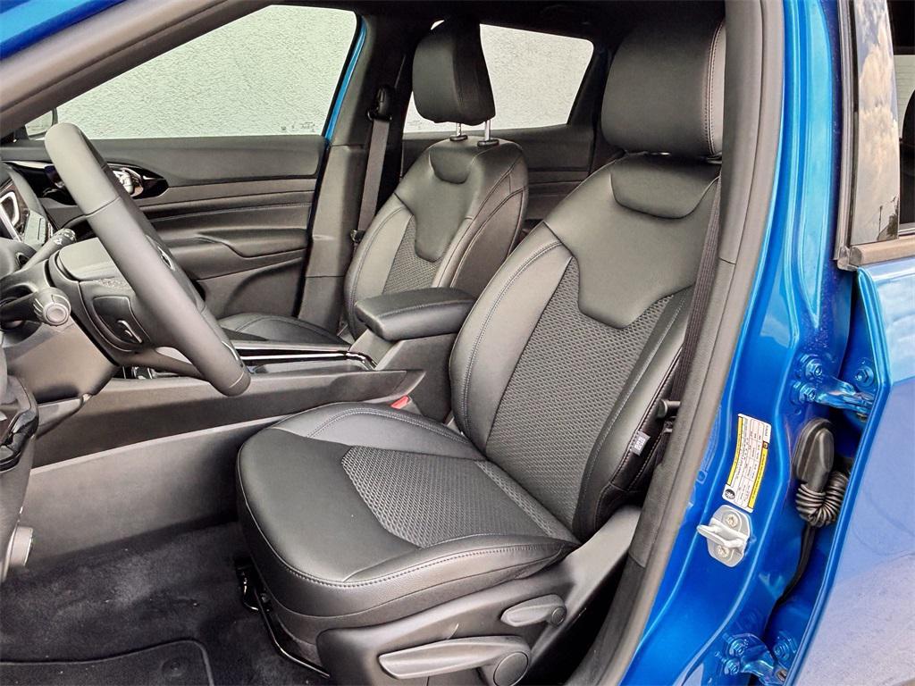 new 2025 Jeep Compass car, priced at $30,855