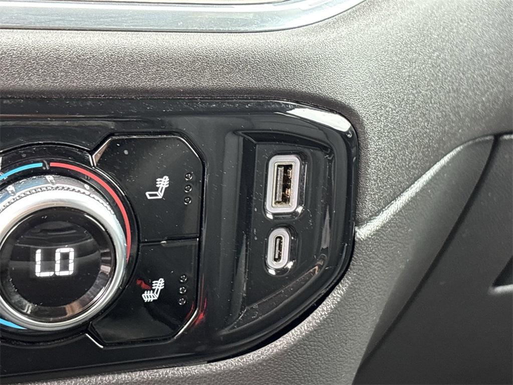 used 2025 GMC Sierra 1500 car, priced at $49,991