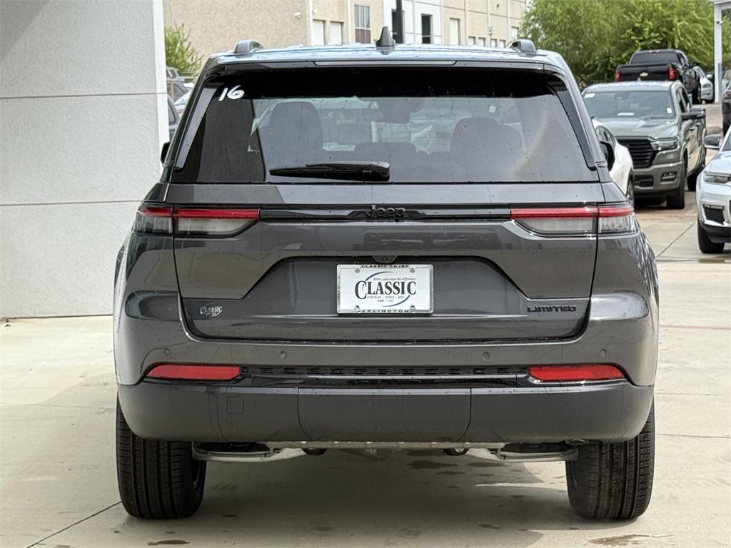 new 2025 Jeep Grand Cherokee car, priced at $47,485