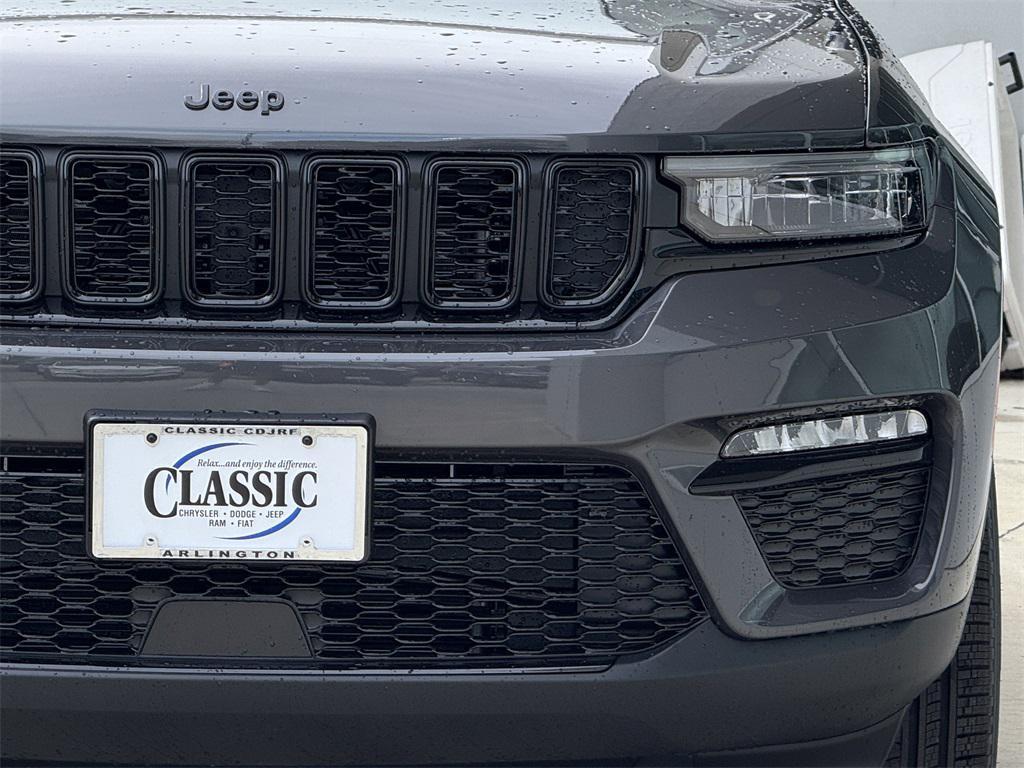 new 2025 Jeep Grand Cherokee car, priced at $47,485