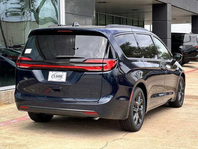 new 2024 Chrysler Pacifica car, priced at $48,255