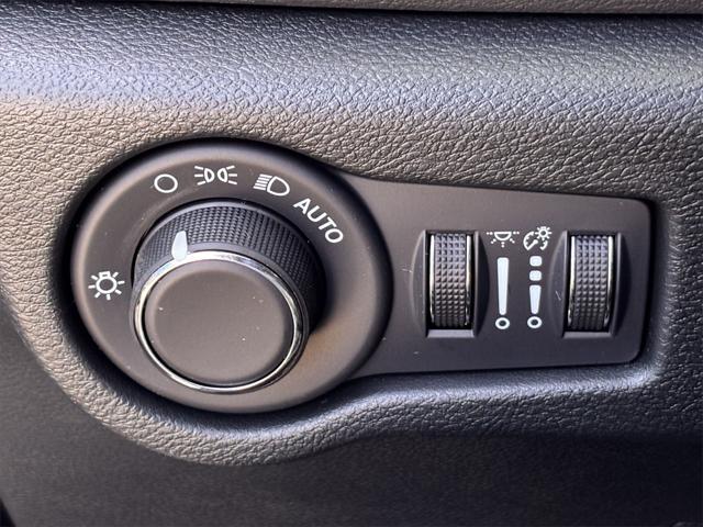 new 2025 Chrysler Voyager car, priced at $40,113