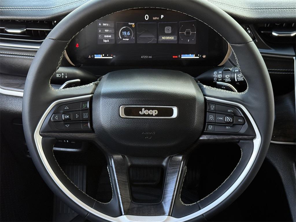 used 2023 Jeep Grand Cherokee car, priced at $32,991