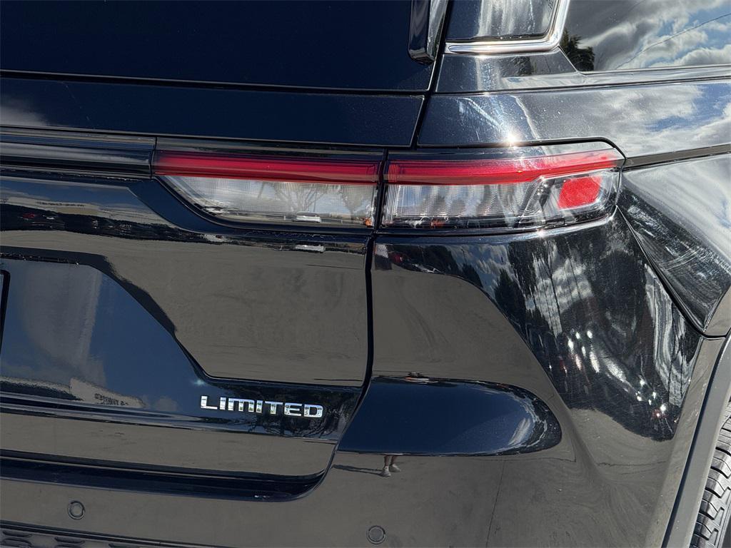 used 2023 Jeep Grand Cherokee car, priced at $32,991