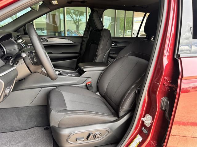 new 2025 Jeep Grand Cherokee L car, priced at $42,283