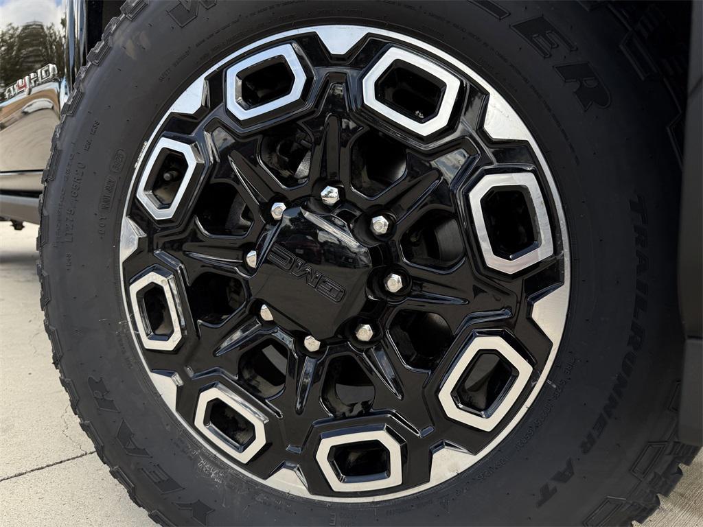 used 2024 GMC Sierra 2500 car, priced at $72,518