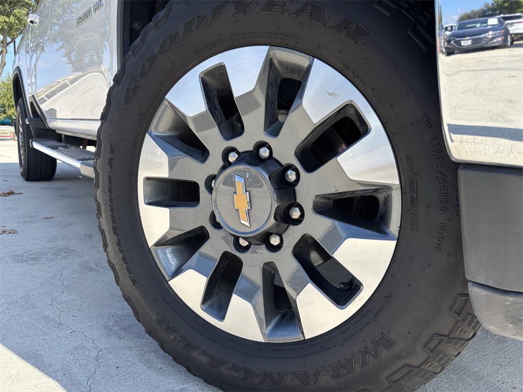used 2022 Chevrolet Silverado 3500 car, priced at $39,992