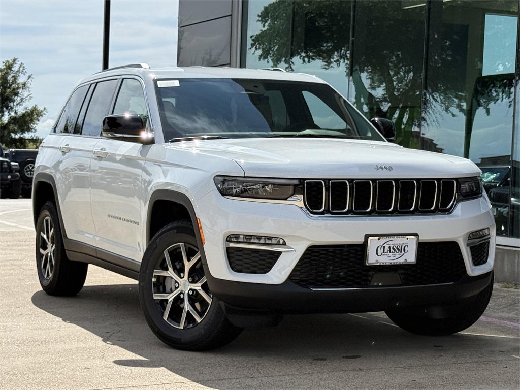 new 2025 Jeep Grand Cherokee car, priced at $41,650