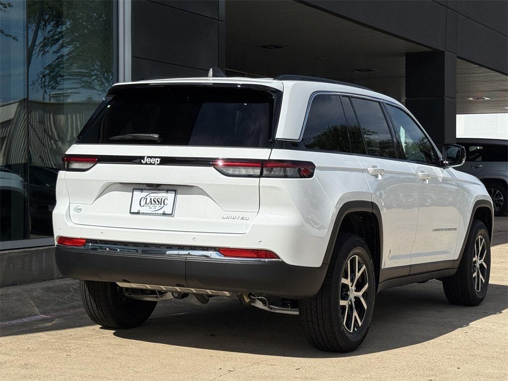 new 2025 Jeep Grand Cherokee car, priced at $41,650
