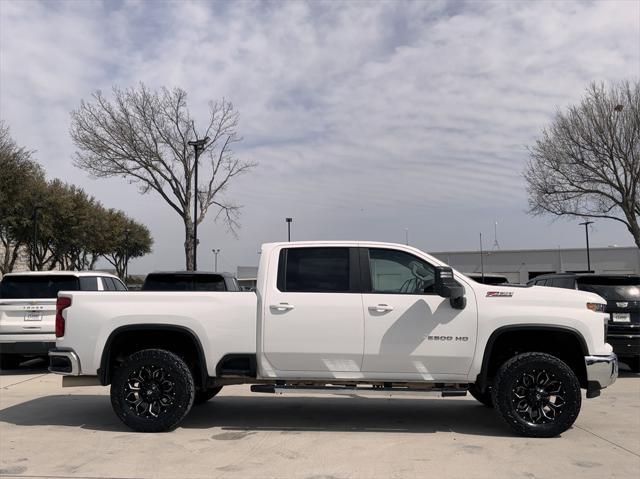 used 2024 Chevrolet Silverado 2500 car, priced at $55,992