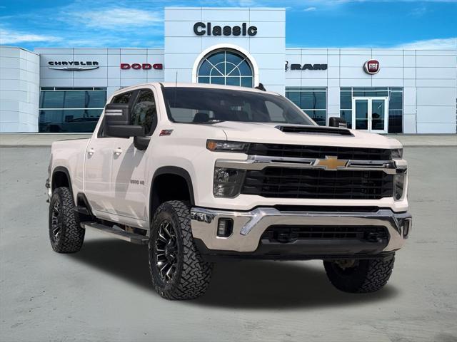 used 2024 Chevrolet Silverado 2500 car, priced at $55,992