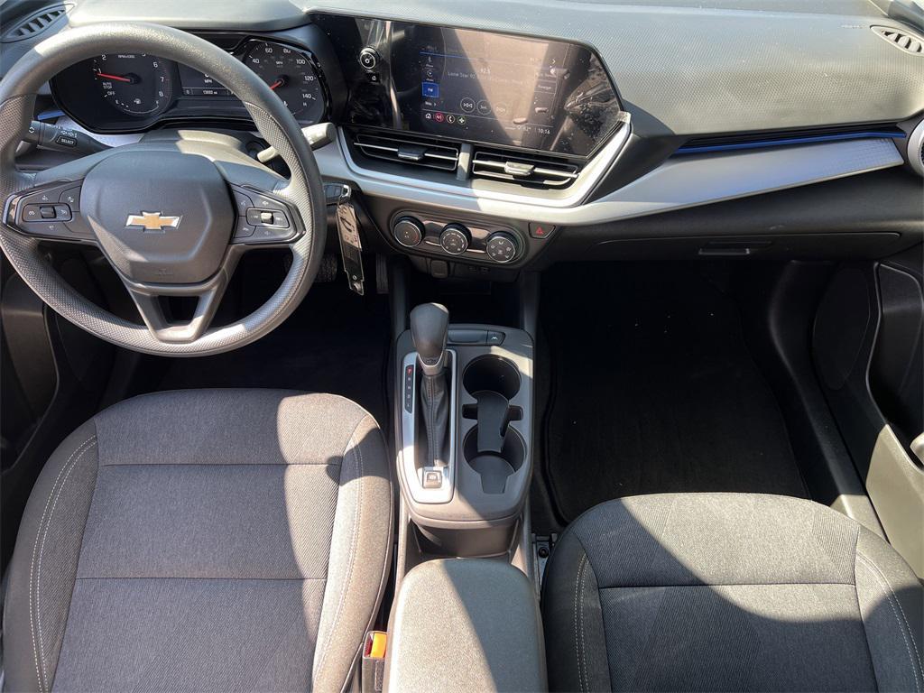 used 2024 Chevrolet Trax car, priced at $22,267
