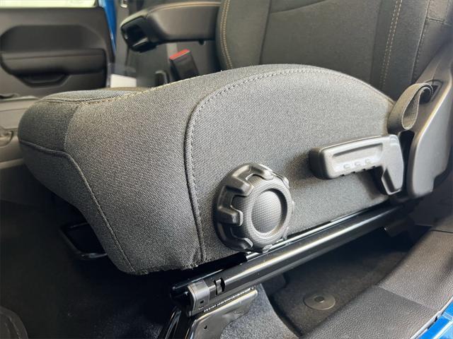 new 2025 Jeep Wrangler car