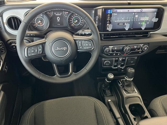 new 2025 Jeep Wrangler car
