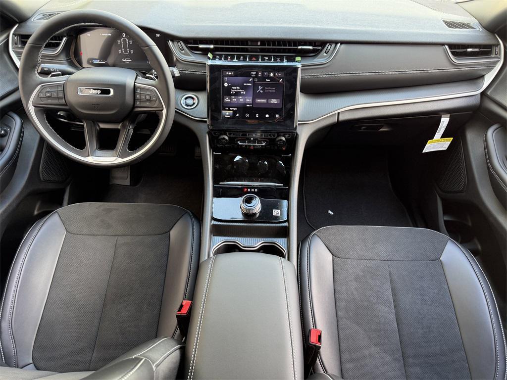 new 2025 Jeep Grand Cherokee L car, priced at $45,225