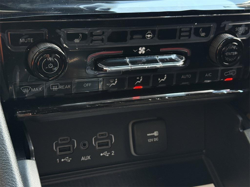 new 2025 Jeep Grand Cherokee L car, priced at $45,225