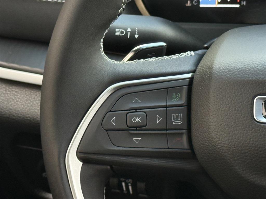 new 2025 Jeep Grand Cherokee L car, priced at $45,225