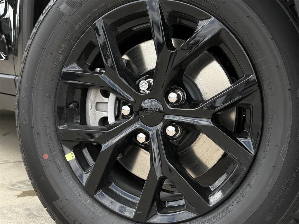 new 2025 Jeep Grand Cherokee L car, priced at $45,225