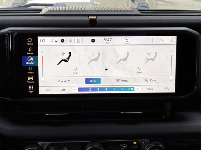 new 2025 Jeep Gladiator car, priced at $45,234