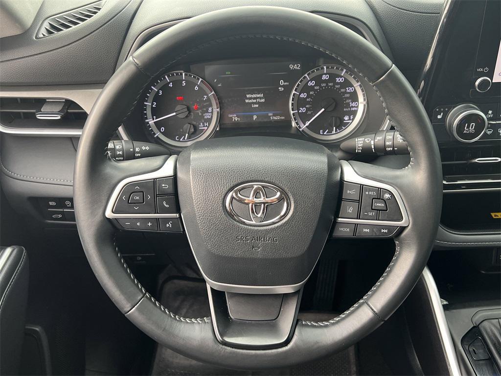 used 2023 Toyota Highlander car, priced at $34,992