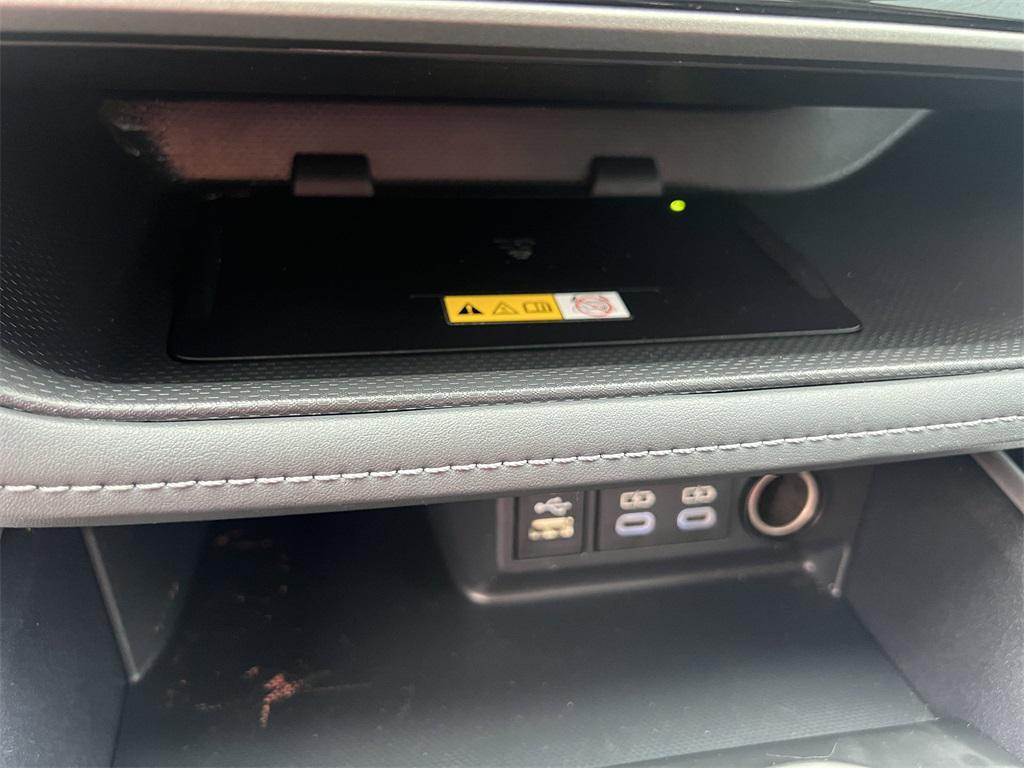 used 2023 Toyota Highlander car, priced at $34,992