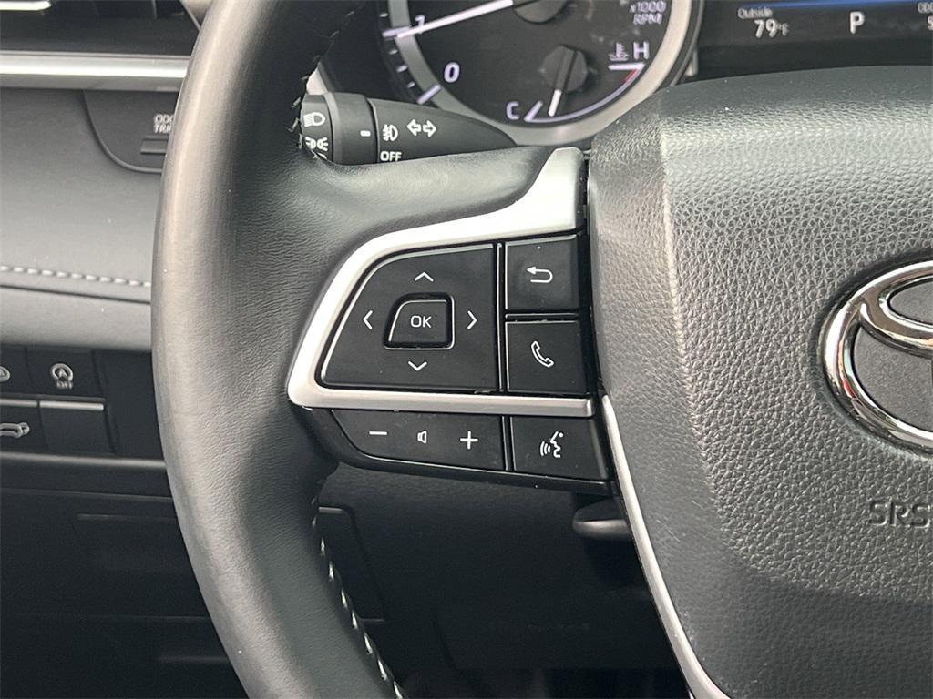 used 2023 Toyota Highlander car, priced at $34,992